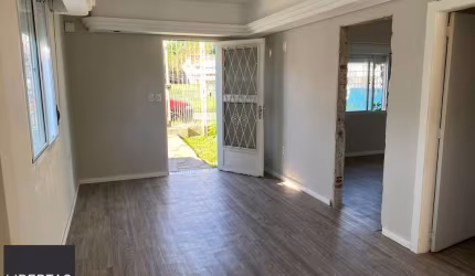 Casa de 2 dormitórios no bairro Santa Tereza