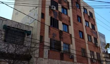 Apartamento de 1 dormitório com vaga de garagem escriturada na Rua Lopo Gonçalve