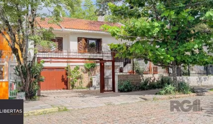 Casa com 3 Quartos e 2 vagas à venda, 344 m² por R$ 2.995.000,00