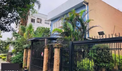 Casa 4 dormitórios à venda São João Porto Alegre/RS