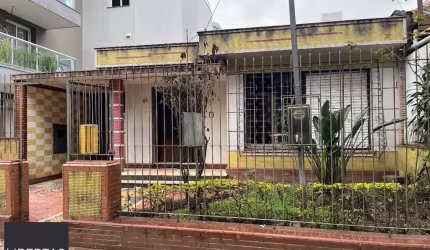 Casa 2 dorm. 360m² Menino Deus - Porto Alegre