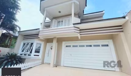 Excelente casa de 250m² com 3 dormitórios no bairro Sarandi.