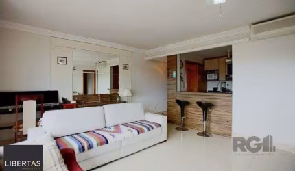 Apartamento de 3 dormitórios no bairro Petrópolis em Porto Alegre/RS.