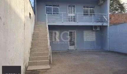 Casa para Venda - 250m², 4 dormitórios, sendo 1 suites, 8 vagas - Vila Jardim