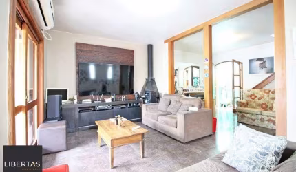 Casa para Venda - 151.36m², 3 dormitórios, sendo 1 suites, 2 vagas - Partenon