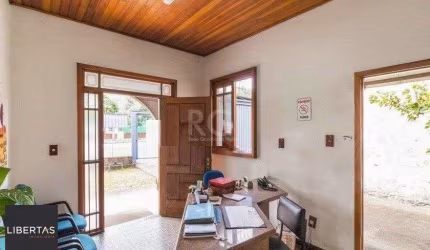 Casa para Venda - 120m², 3 dormitórios, sendo 1 suites, 3 vagas - Partenon