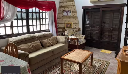 Casa para Venda - 330m², 6 dormitórios, 3 vagas - Cavalhada