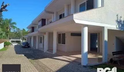 CASA A VENDA CONDOMINIO PEDRA REDONDA 03 DORMITORIOS