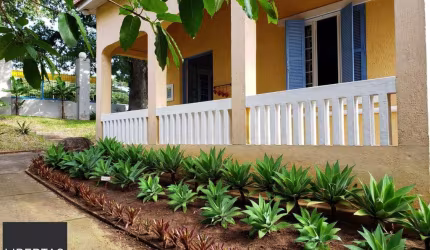 Casa Centenária no Bairro Belém Velho Residencial/Comercial