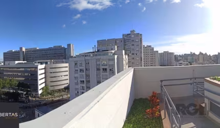 Grande OPORTUNIDADE!! Lindo Apartamento, com amplo Garden privado!!! Sua localiz