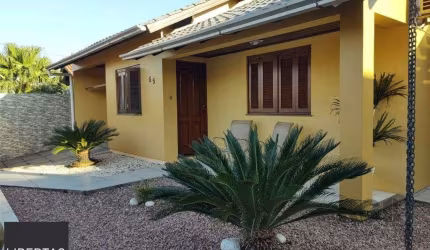 Casa para Venda - 204m², 4 dormitórios, 3 vagas - Scharlau