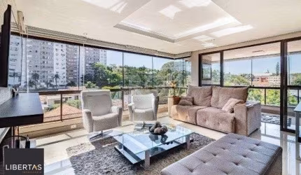 Cobertura para Venda - 350m², 3 dormitórios, sendo 1 suites, 2 vagas - Teresópol