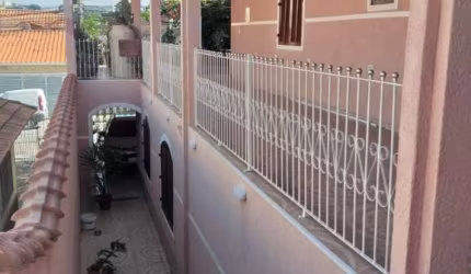 Casa com 5 quartos à venda no Metalúrgicos, Osasco  por R$ 600.000
