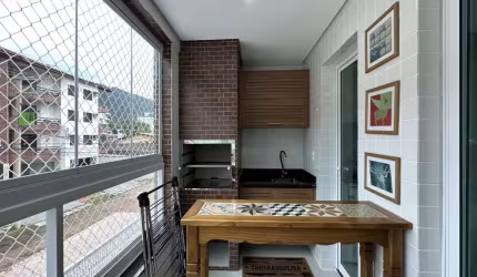 Apartamento mobiliado na Praia das Toninhas