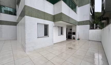 Apartamento à venda na Praia Grande com ótima metragem