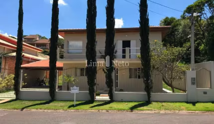 Casa em Condomínio, 450m2, 2 suítes, 6 vagas