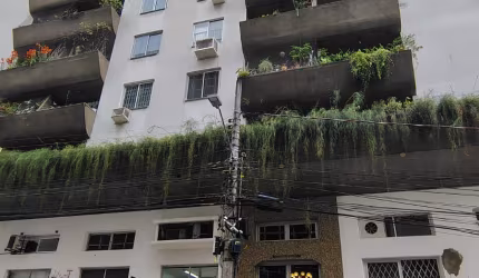 COBERTUTA  MOBILIADA COM 294 M² NO CENTRO DE FLORIANÓPOLIS