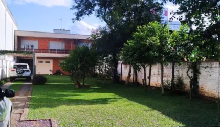 Sobrado na rua capistrano de abreu no bairro Niterói em Canoas -RS