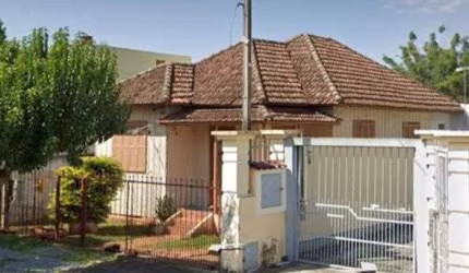 Casa de madeira rua santa cruz no bairro Niterói em Canoas RS