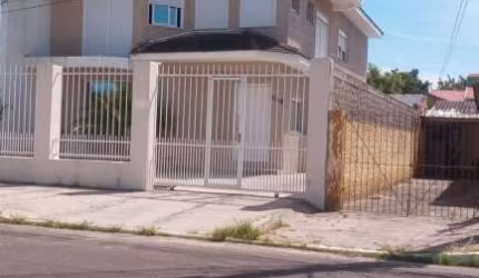 Sobrado Com 3 Dormitórios  237,00 M² Rua Santa Cruz Bairro Niterói Canoas RS