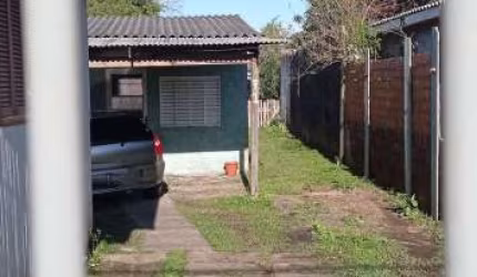 Casa de madeira no bairro Niterói Canoas -RS