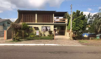 Sobrado com 233,00 m² área privativa no bairro Niterói Canoas RS