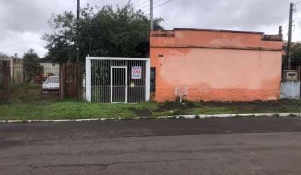 Casa de alvenaria localizada na Rua Pandia Calógeras no Bairro Niterói Canoas RS