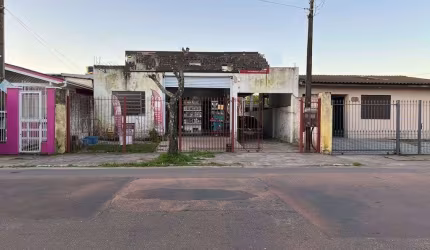 Prédio 10,00 X17,00 Metros com uma Casa de Alvenaria nos Fundos Rua Primavera