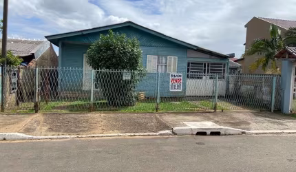 Casa com 2 dormitorios Rua Paris Bairro Niterói Canoas RS