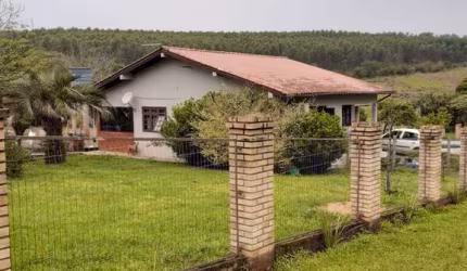 Chácara 4 hectares com 3 Casas de Alvenaria no Município de Montenegro- RS