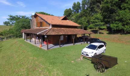 Chacara com 5,8 hectares com casa de 200m² Estrada do Luizinho em Portão - RS