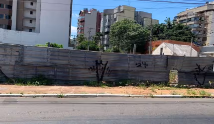 Terreno com 366,00m²  metros Rua Victor Barreto esquina com Anita Garibaldi