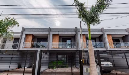 Sobrado á venda 3 Quartos , com 125 m² , bairro Mont''Serrat - Canoas