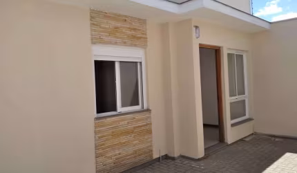 CASA 2 DORMITÓRIOS EM CONDOMÍNIO DE 5 CASAS