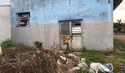 redio com Casa na Rua Londres Bairro Niteroi Canoas RS