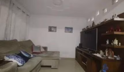 Sobrado em Condomínio Fechado bairro Alto Boqueirão - Vende-se incrível sobrado em Condomínio Residencial Com Portaria 24 Horas com 03 Quartos com  ático e área Gourmet  por R$429.900