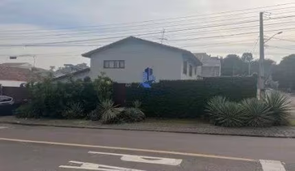SOBRADO COM 3 QUARTOS NO BAIRRO GUABIROTUBA