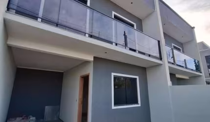 Sobrado em condomínio fechado em Curitiba - SOBRADO COM 3 QUARTOS Á VENDA NO CIC