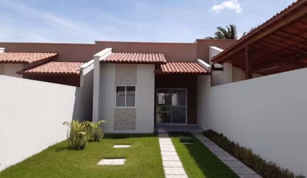 Casa plana com área de 75,53m2 e 3 quartos, 3 vagas no Eusébio-CE