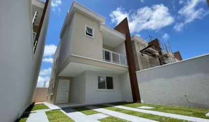 CASAS DUPLEX NO CENTRO DO EUSÉBIO! Área de 127m2 a 155m2 com excelente localização.