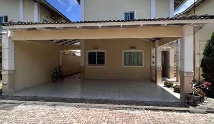Casa Duplex em condomínio no Eusébio! Área de 225m2