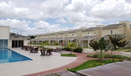 CASA EM CONDOMÍNIO NO EUSÉBIO! PRÓXIMO AO SHOPPING E CE-040