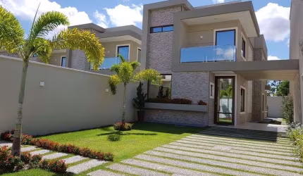 CASA EM RUA PRIVATIVA NO EUSÉBIO COM 4 SUÍTES!!! Área de 180m2