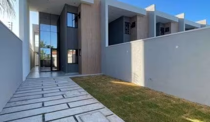 Casas Duplex de alto padrão de acabamento! Área de 150m2 no Centro do Eusébio.