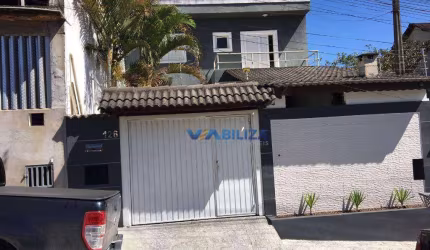 Sobrado com 3 dormitórios à venda, 200 m² por R$ 850.000,00 - Jardim Fazenda Rincão - Arujá/SP