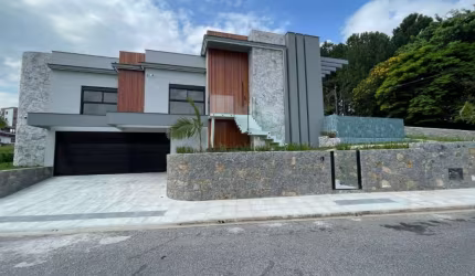 Casa com 3 quartos à venda em Pedra Branca, Palhoça  por R$ 2.790.000