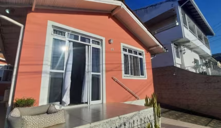 Casa com 3 quartos à venda na Bela Vista, São José  por R$ 620.000
