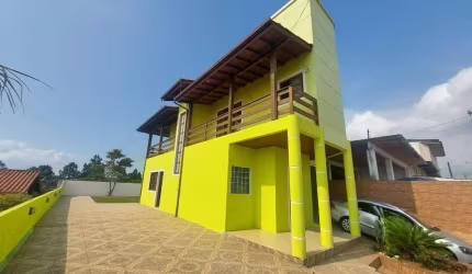 Casa com 3 quartos à venda na Serraria, São José  por R$ 950.000
