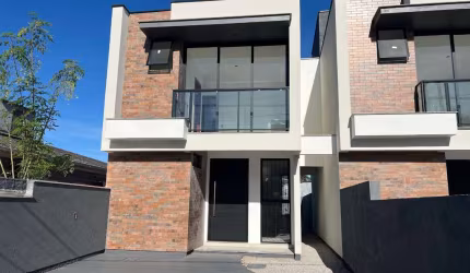 Casa com 3 quartos à venda no Areias, São José  por R$ 690.000