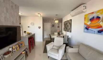 Apartamento com 3 quartos à venda no Kobrasol, São José  por R$ 1.200.000